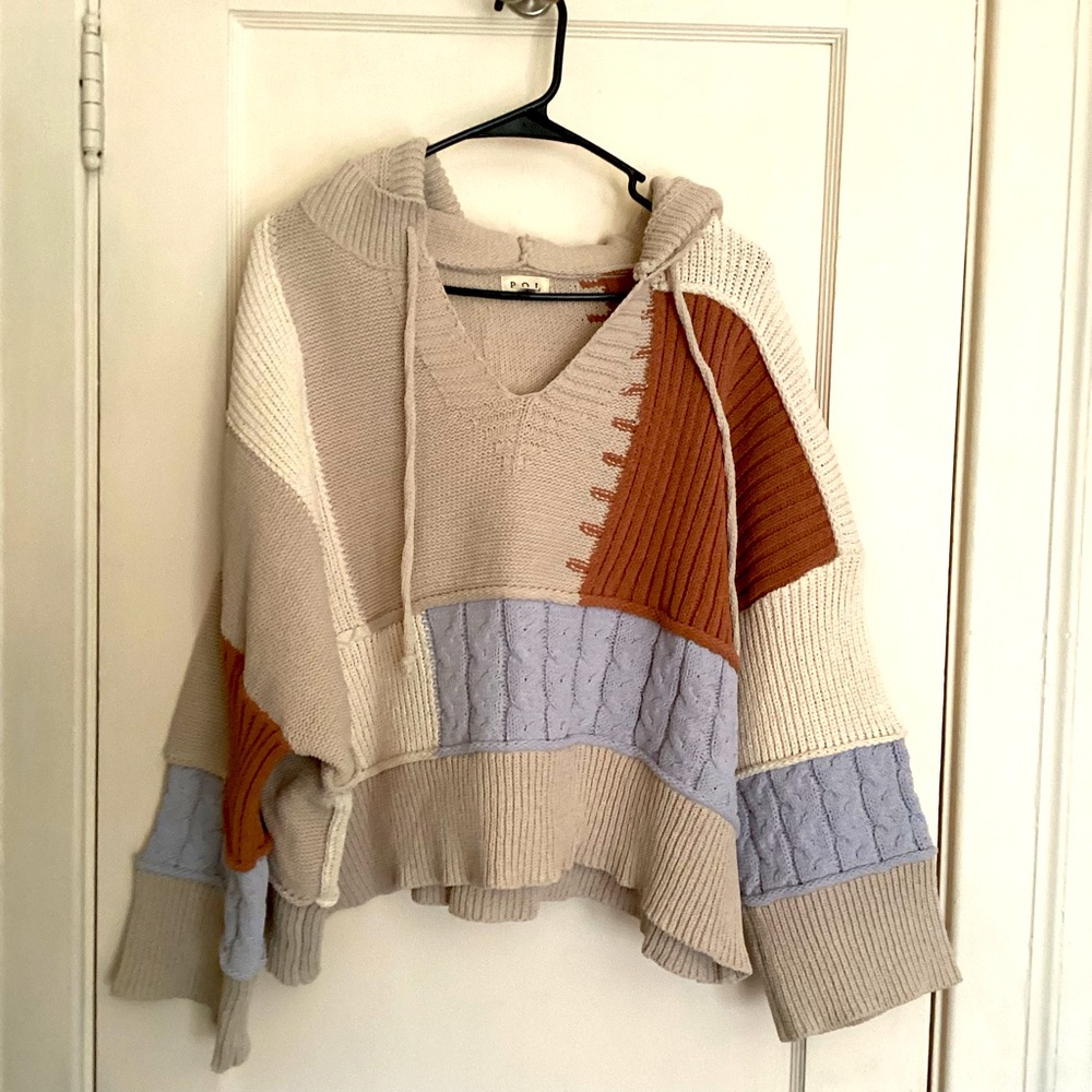 POL Hooded Sweater with colorblock detail